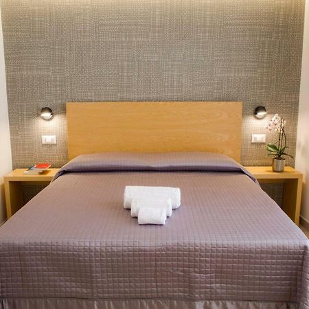 Tuile 34 Bed & Breakfast Lecce Ngoại thất bức ảnh