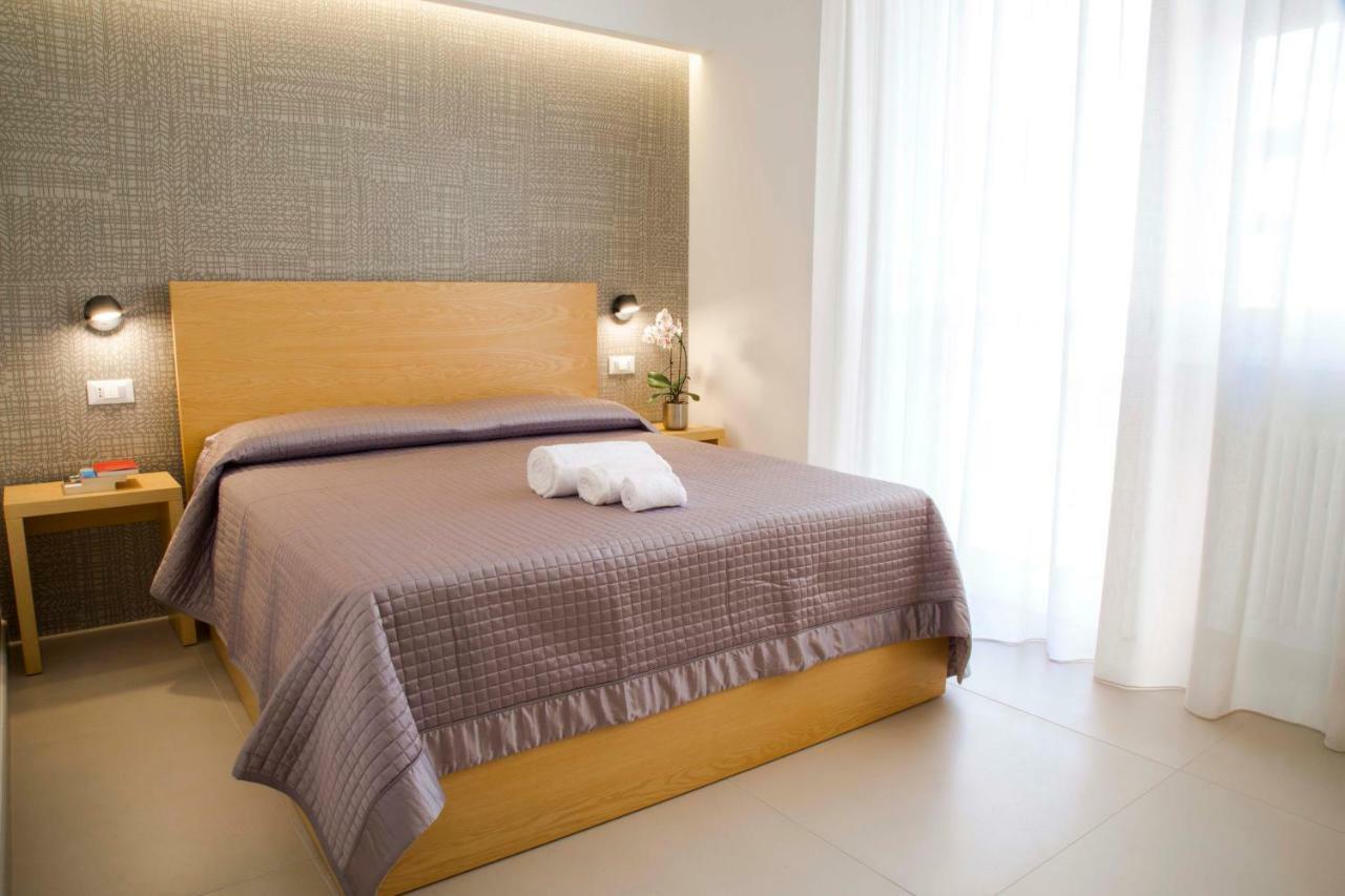 Tuile 34 Bed & Breakfast Lecce Ngoại thất bức ảnh